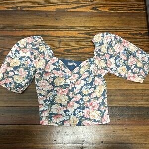 Adorable Abercrombie size M